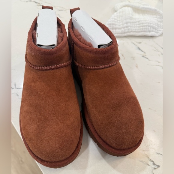 Red Jasper Ultra Mini Uggs - Picture 6 of 10